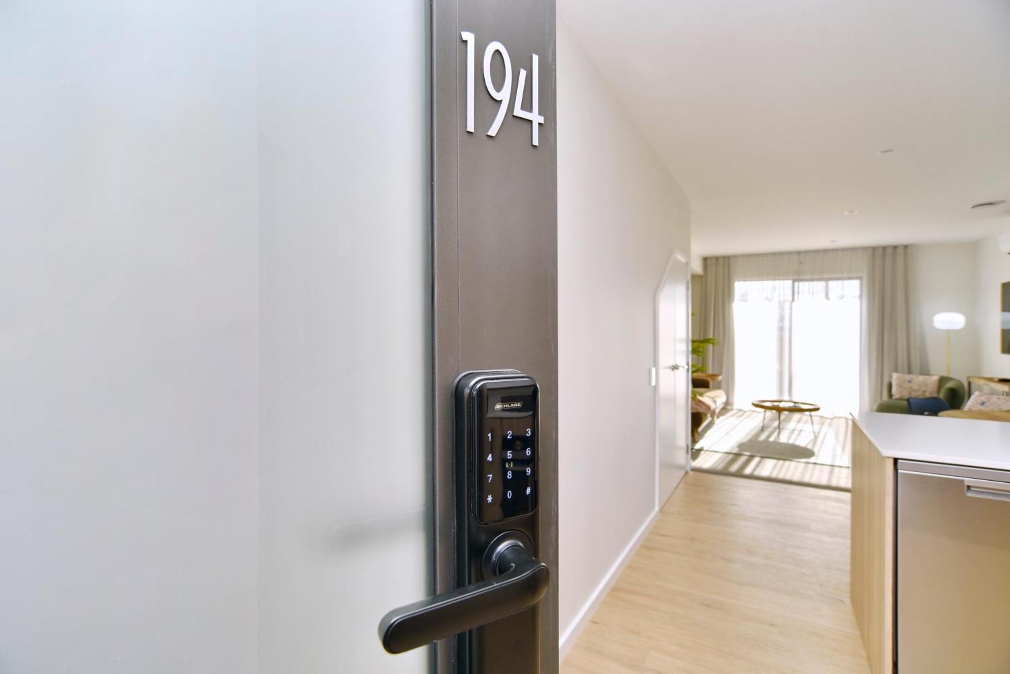 Hereford St Apartment - Christchurch Holiday Homes Екстериор снимка