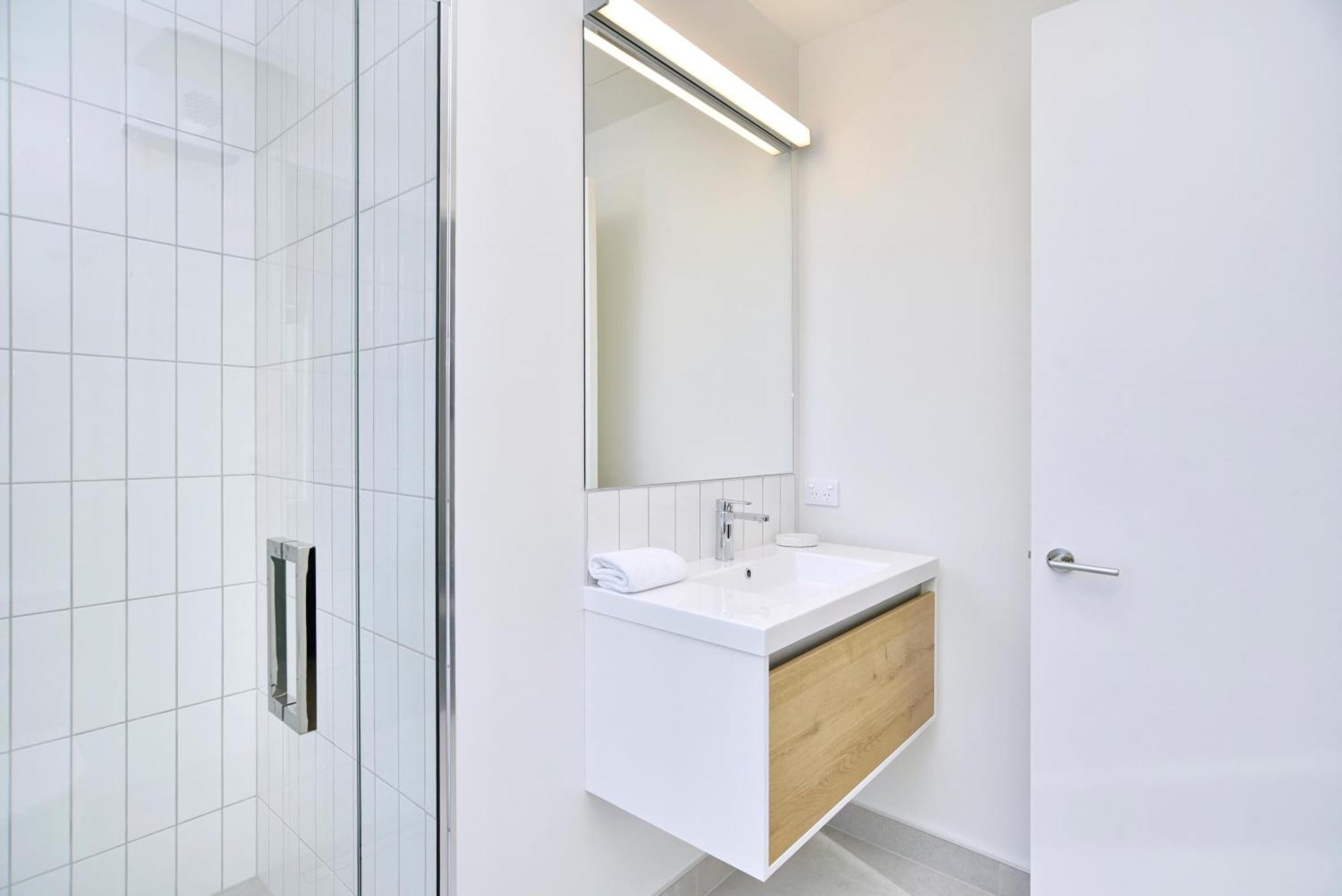 Hereford St Apartment - Christchurch Holiday Homes Екстериор снимка